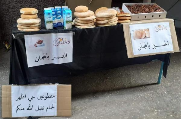 شباب أحد أحياء مدينة  طنجة يقومون بمبادرة طيبة في هذا الشهر المبارك